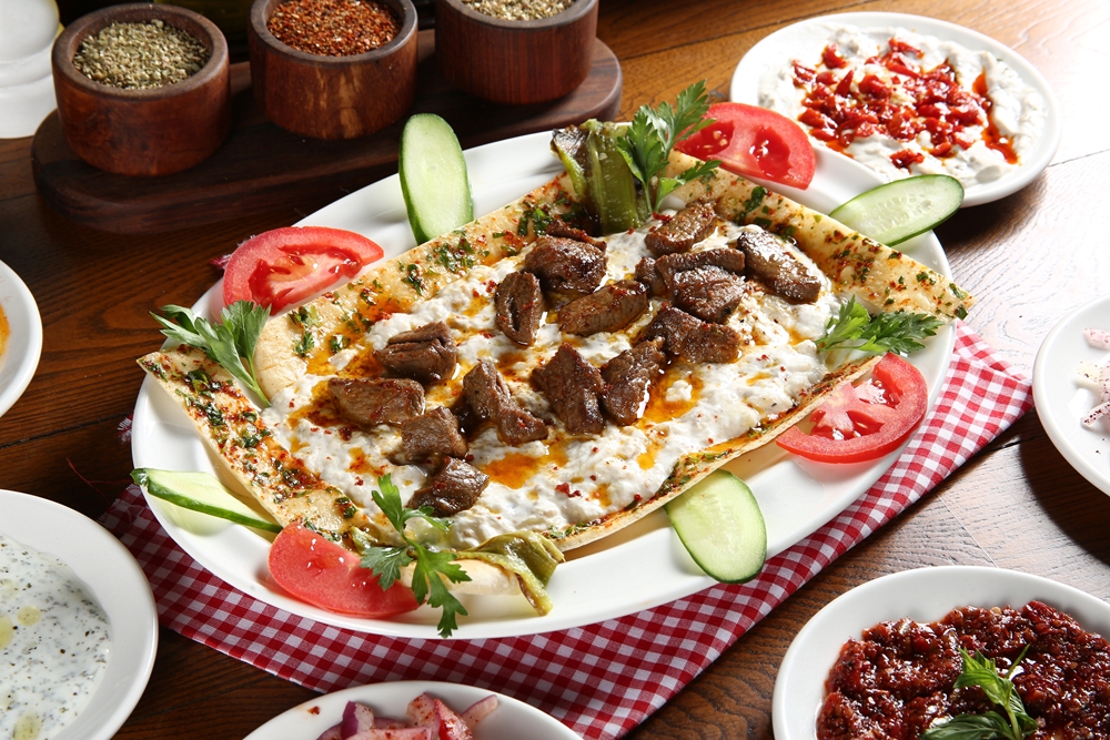 ALİ NAZİK KEBAP