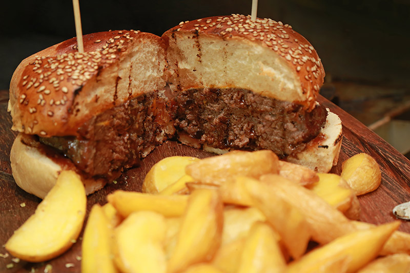 KLASİK BURGER 180 gr