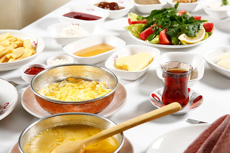 Serpme Kahvaltı ( Klasik )