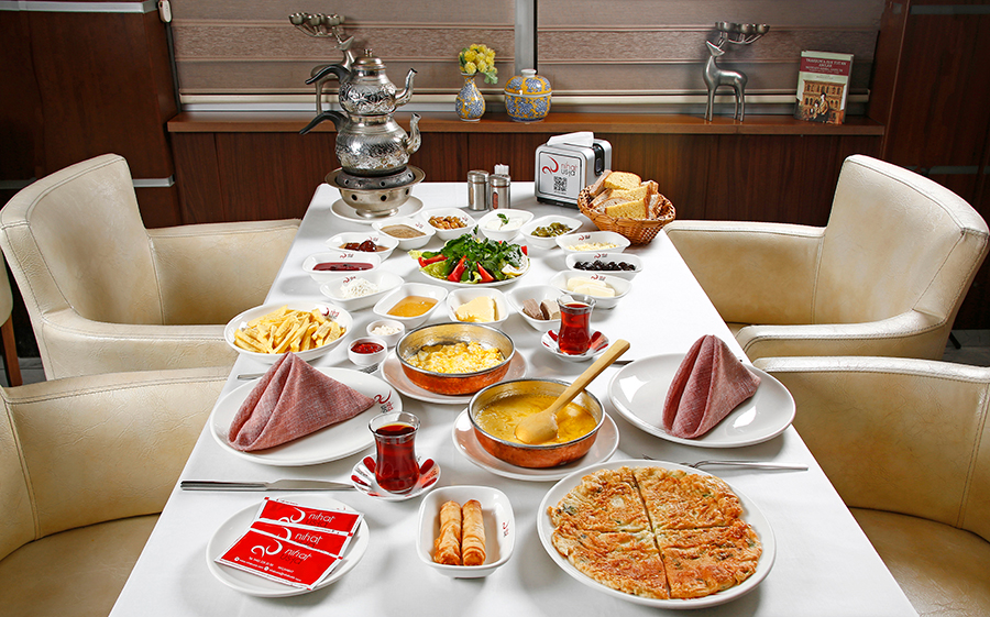 Serpme Kahvaltı ( Klasik )
